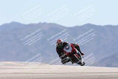 media/Oct-13-2025-Moto Forza (Mon) [[a66d839500]]/3-B Group/Session 4 (Turn 9)/